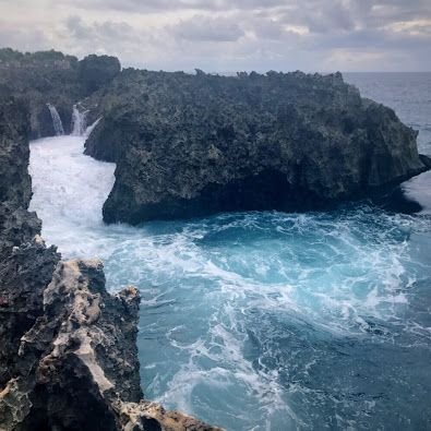 Nusa Dua Beach & Uluwatu Tour Water Blow